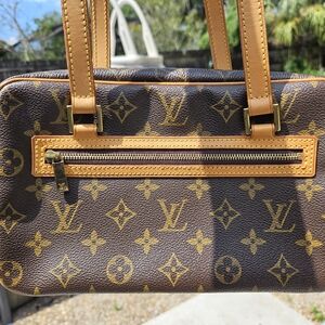 Louis Vuitton Cite MM
